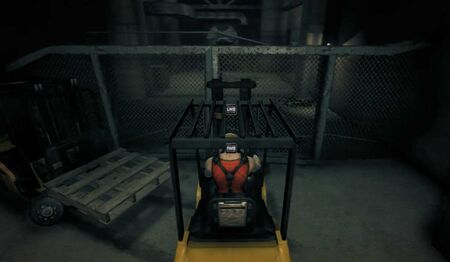 Positioning the forks correctly gives Duke the opportunity to traverse this fence